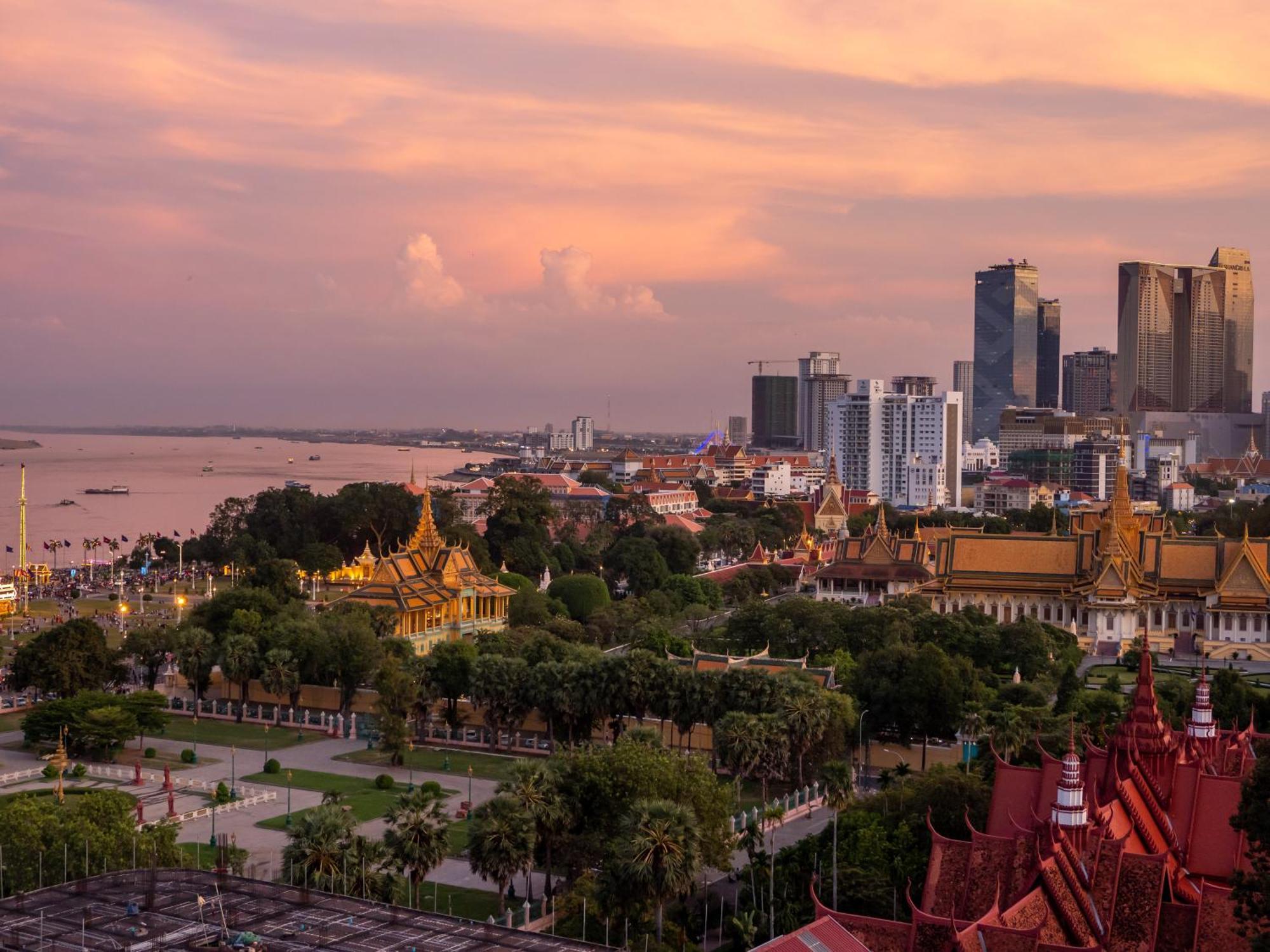 Hyatt Regency Phnom Penh Hotell Exteriör bild